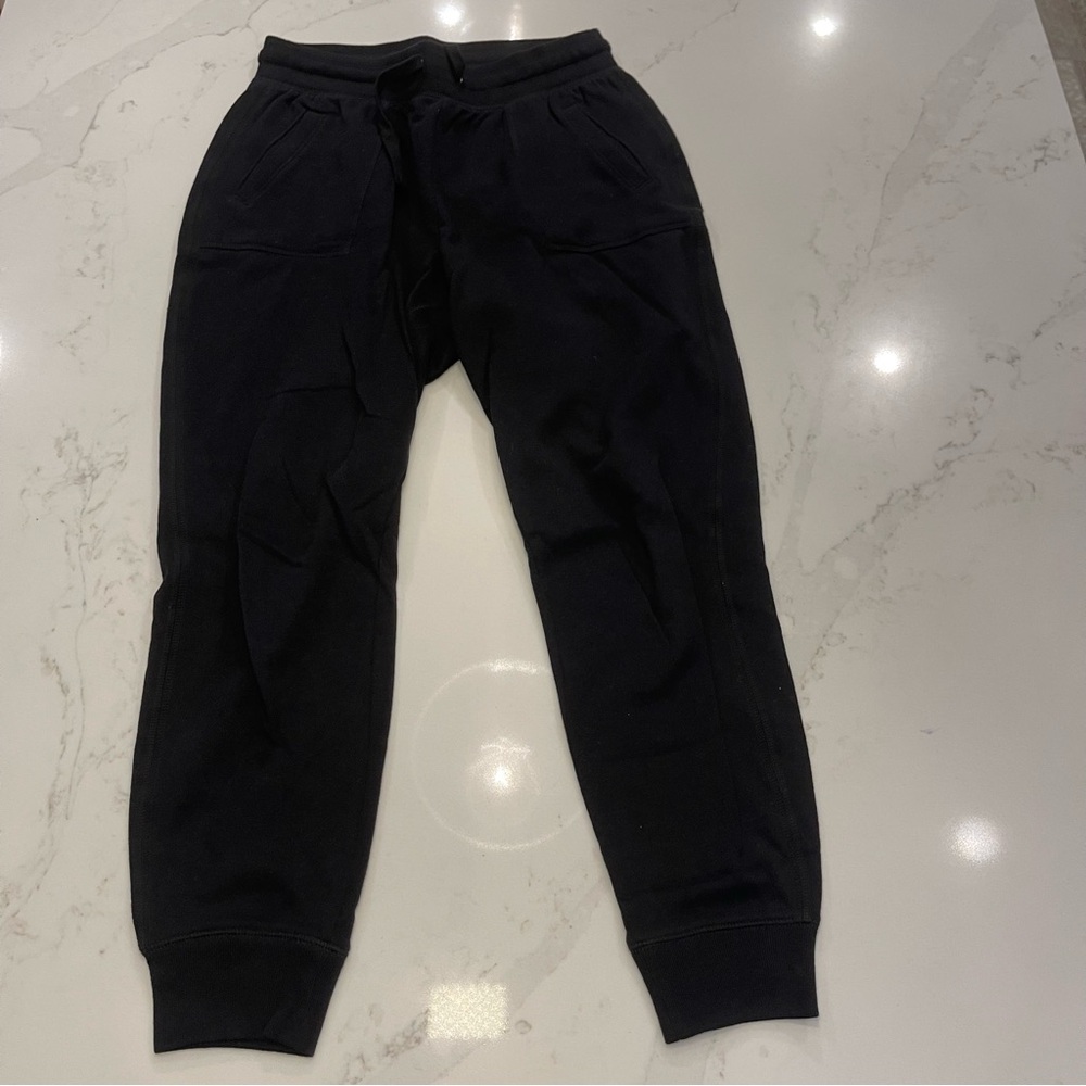 NWOT Old Navy Women’s Black Jogger Pants w Pockets